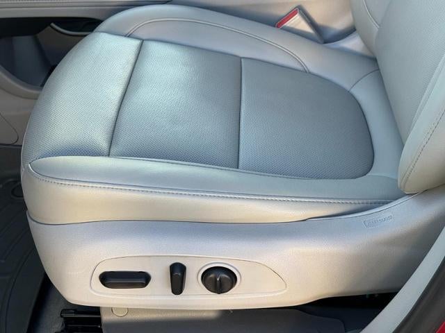 2022 GMC Acadia FWD 4dr SLT