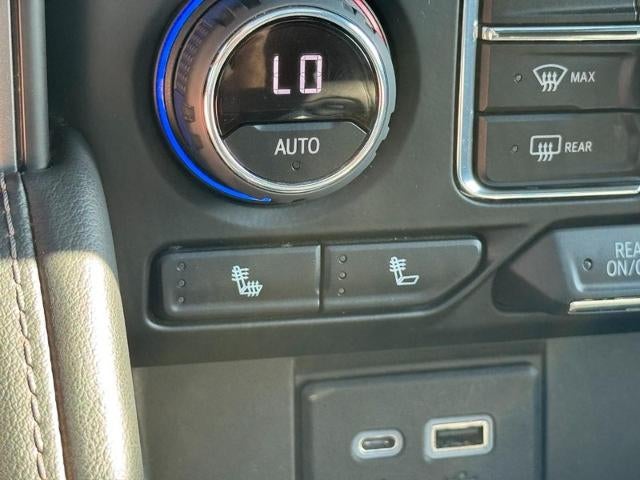 2023 Chevrolet Tahoe 4WD 4dr LT