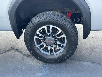2021 GMC Sierra 2500 HD 4WD Crew Cab SLT