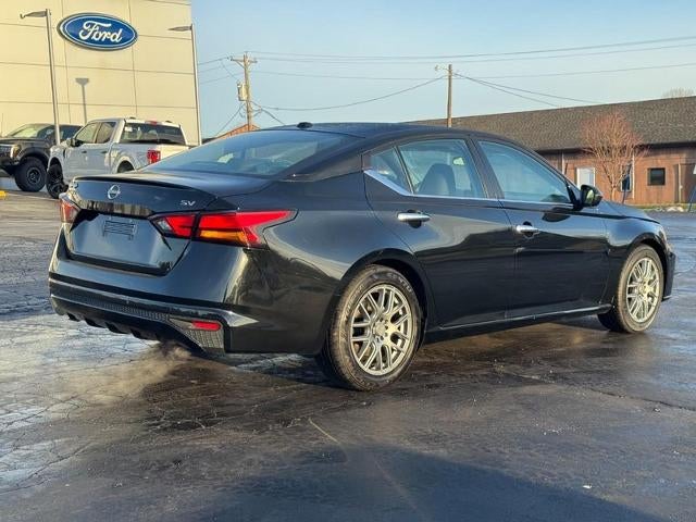 2024 Nissan Altima 2.5 SV Sedan