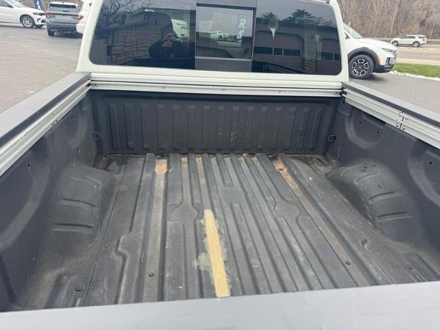 2024 Nissan Titan 4x4 Crew Cab SV