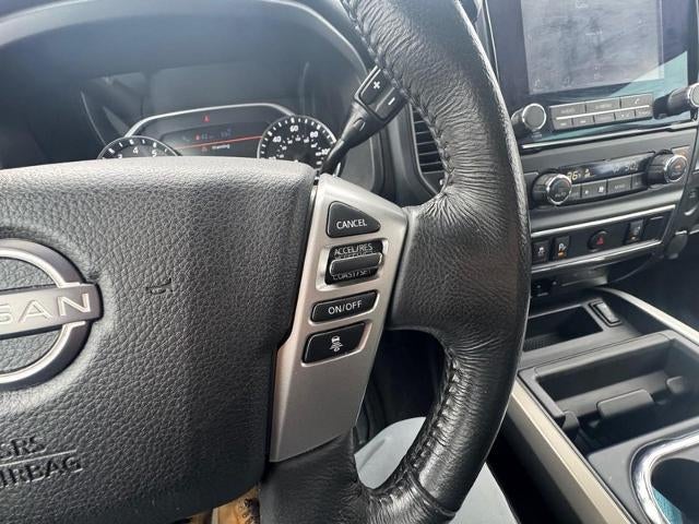 2024 Nissan Titan 4x4 Crew Cab SV