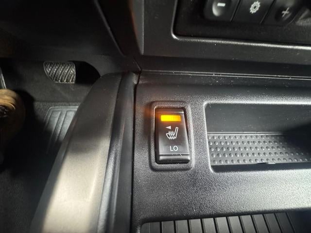 2024 Nissan Titan 4x4 Crew Cab SV