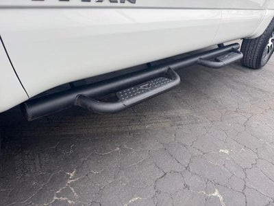 2024 Nissan Titan 4x4 Crew Cab SV