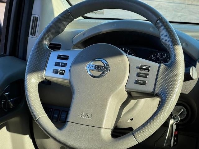 2014 Nissan Frontier 4WD Crew Cab SWB Auto SV