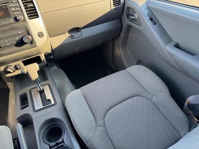 2014 Nissan Frontier 4WD Crew Cab SWB Auto SV