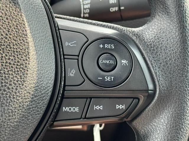 2021 Toyota RAV4 LE AWD (Natl)