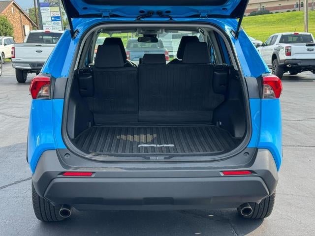 2021 Toyota RAV4 LE AWD (Natl)