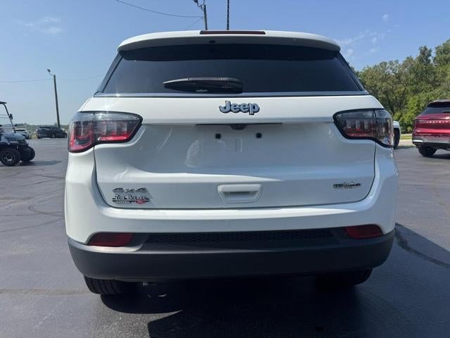2023 Jeep Compass Latitude Lux 4x4