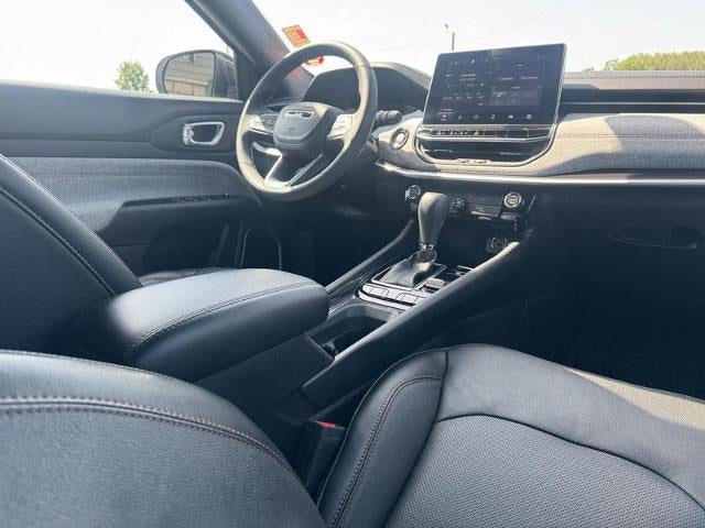 2023 Jeep Compass Latitude Lux 4x4