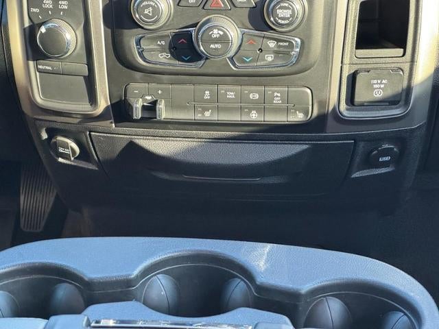 2016 RAM 2500 4WD Mega Cab 160.Big Horn