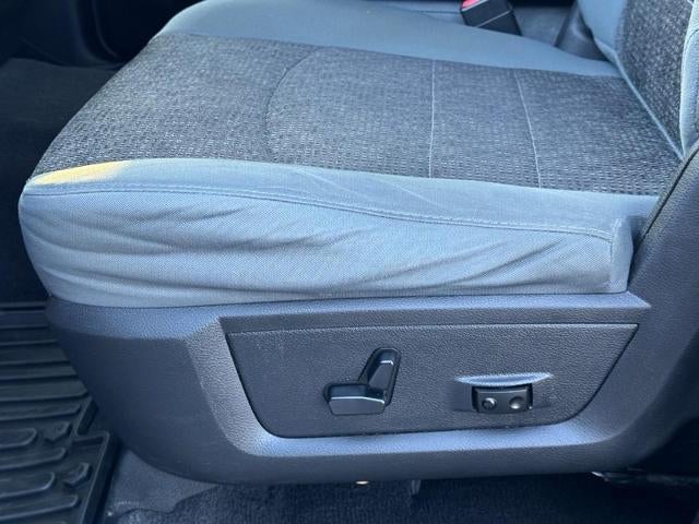 2016 RAM 2500 4WD Mega Cab 160.Big Horn