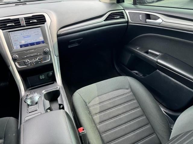 2020 Ford Fusion SE FWD
