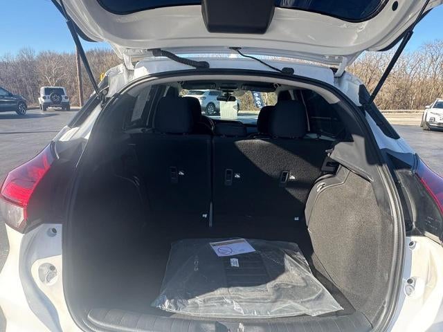 2024 Nissan Kicks SV FWD