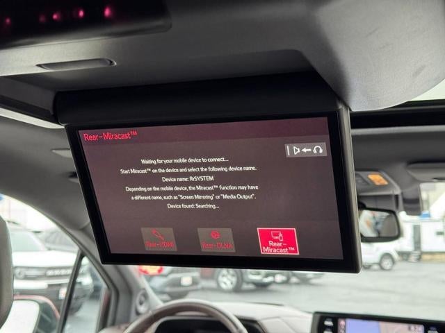 2022 Toyota Sienna Platinum AWD 7-Passenger (Natl)