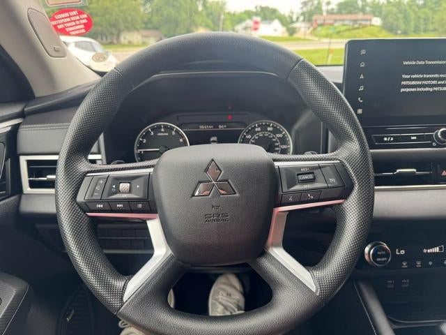 2025 Mitsubishi Outlander ES S-AWC