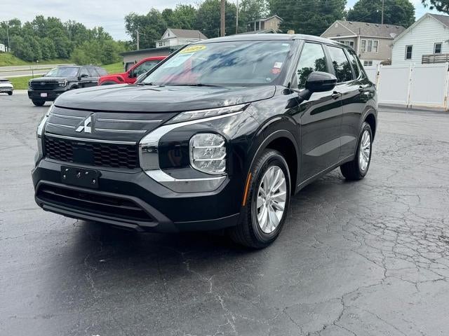 2025 Mitsubishi Outlander ES S-AWC