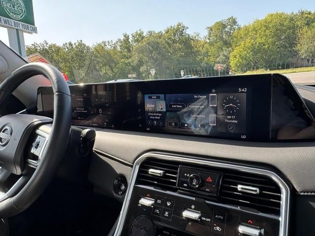 2025 Nissan Armada 4x4 SV