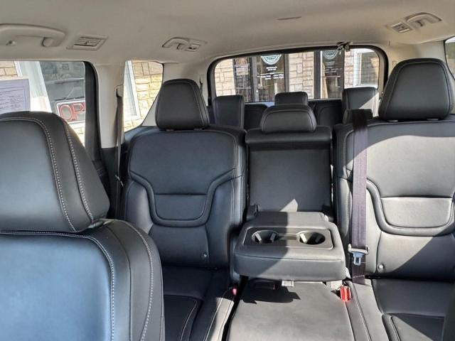 2025 Nissan Armada 4x4 SV