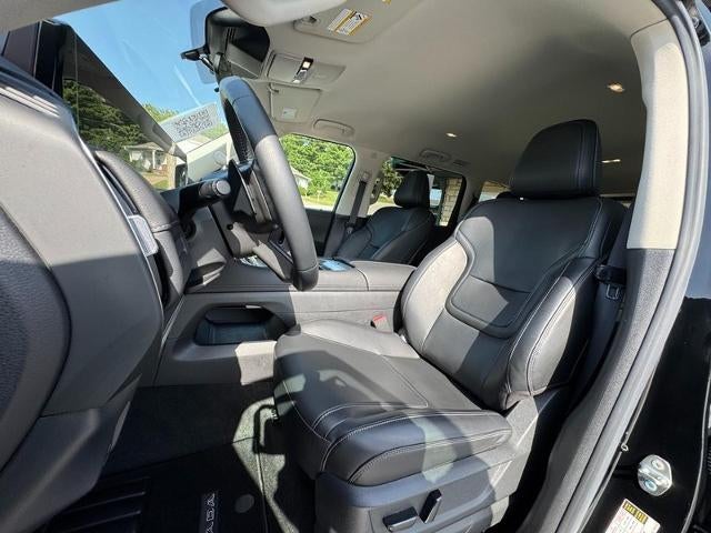 2025 Nissan Armada 4x4 SV