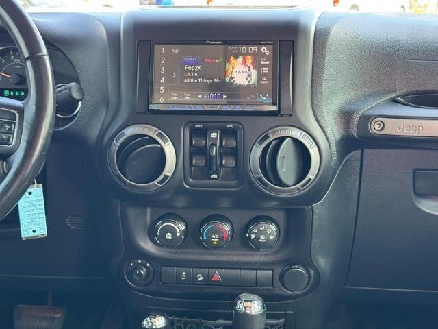 2016 Jeep Wrangler Unlimited 4WD 4dr Sport