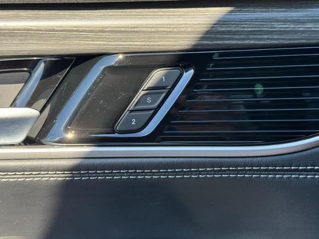 2023 Jeep Wagoneer Series III 4x4