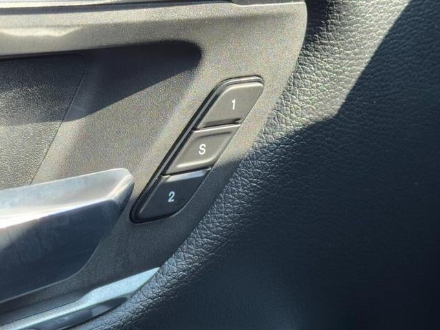 2021 RAM 1500 Laramie 4x4 Crew Cab Box
