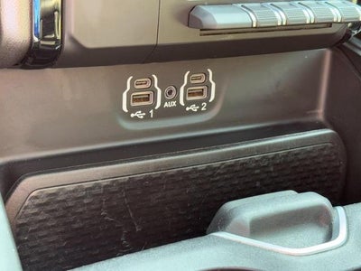 2021 RAM 1500 Laramie 4x4 Crew Cab Box