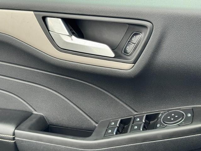 2021 Ford Escape SE AWD