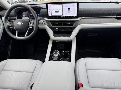 2025 Ford Explorer Platinum 4WD