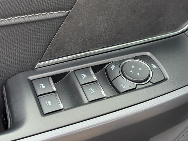 2025 Ford F-150 XLT 4WD SuperCrew 5.Box