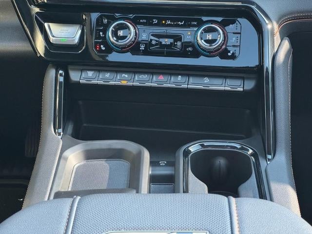 2025 GMC Sierra 2500 HD 4WD Crew Cab AT4