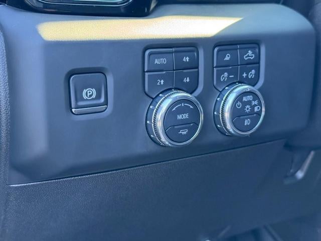 2025 GMC Sierra 2500 HD 4WD Crew Cab AT4