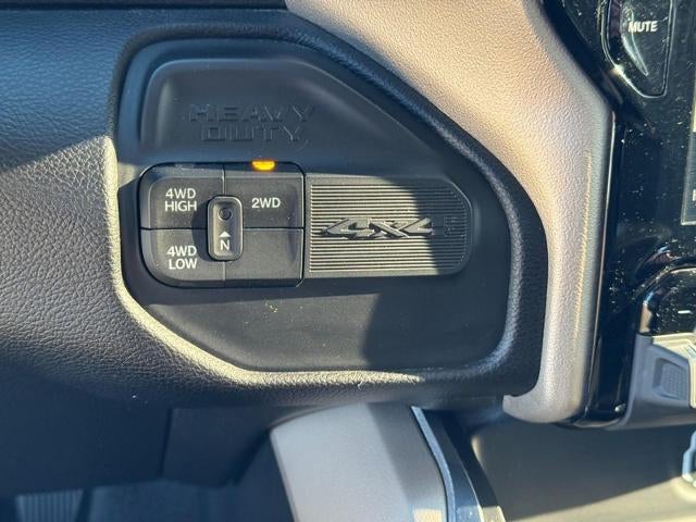 2024 RAM 3500 Laramie 4x4 Crew Cab Box