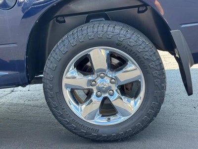 2017 RAM 1500 Big Horn 4x4 Crew Cab Box