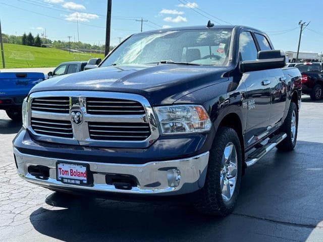 2017 RAM 1500 Big Horn 4x4 Crew Cab Box